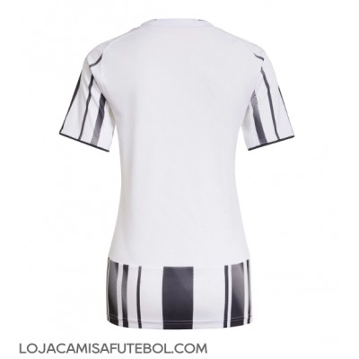 Camisa de Futebol Juventus Equipamento Principal Mulheres 2025-26 Manga Curta Camisa de Futebol Juventus Equipamento Principal Mulheres 2025-26 Manga Curta